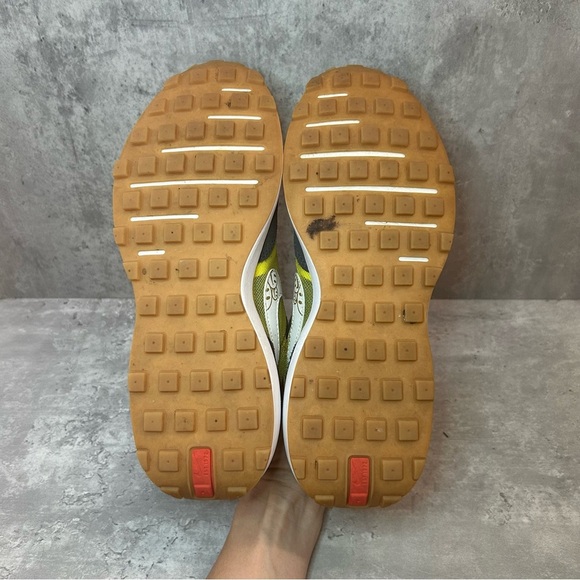 Nike Waffle One Sneakers DO5868-700 Womens sz 6.5 - green - Picture 5 of 6